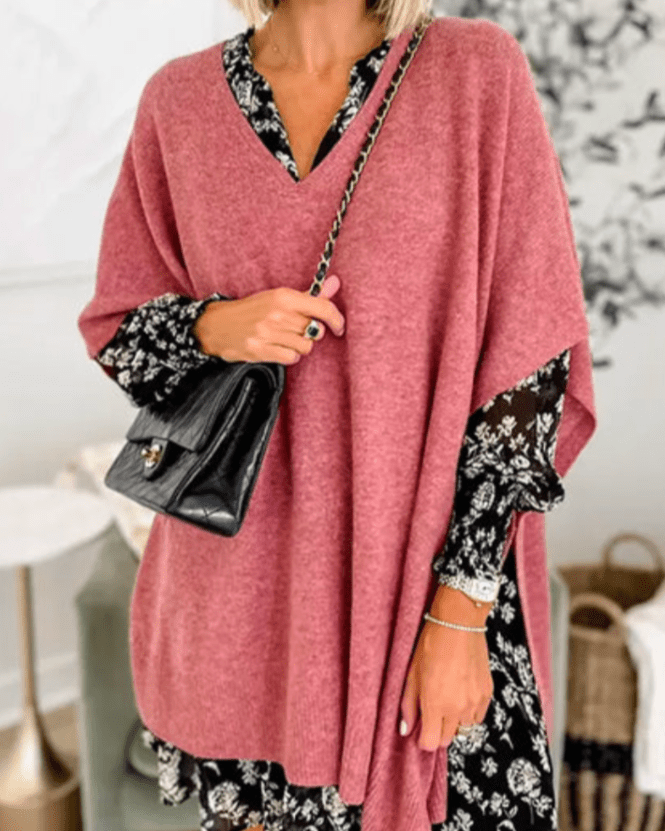 Erica | Poncho-trui met V-hals en ruime pasvorm